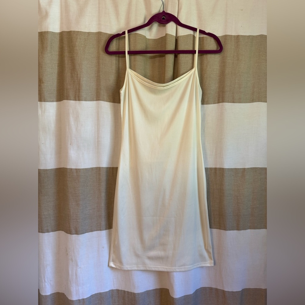 🤍 Vintage Cream Slip Dress – Tagless